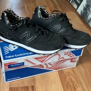 Black New Balance Sneakers